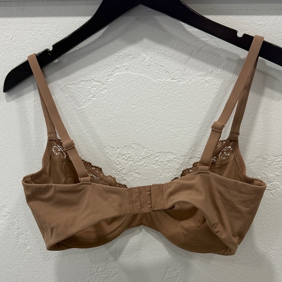 SKIMS FITS EVERYBODY LACE UNLINED BRA 34DDD - Picture 3 of 3